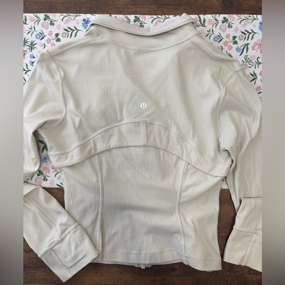 Lululemon Cropped Define Jacket *Ribbed Nulu - Picture 2 of 2
